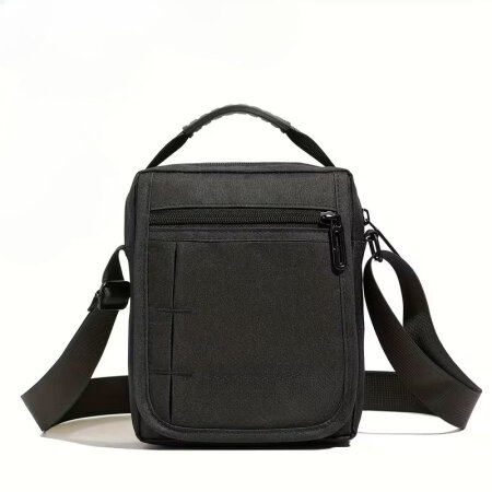 მრავალჯიბიანი შავი ჩანთა