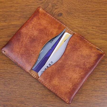 ნატურალური ტყავის საბარათე (საფულე)